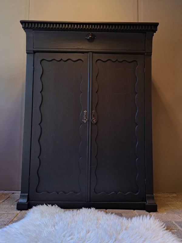 oude biedermeier meidenkast