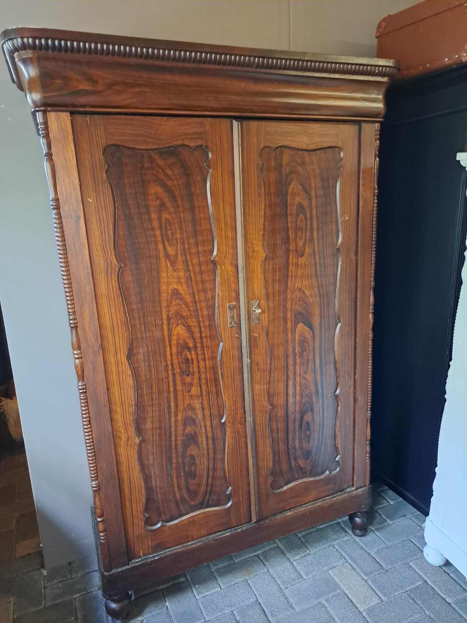 Biedermeier meidenkast