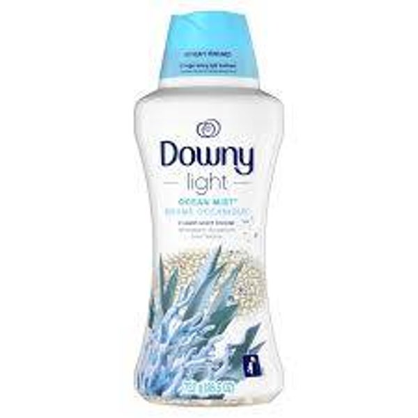 Downy Perlas elevadoras de aroma ligero para lavadora, niebla oceánica, 24 onzas, sin perfumes pesados