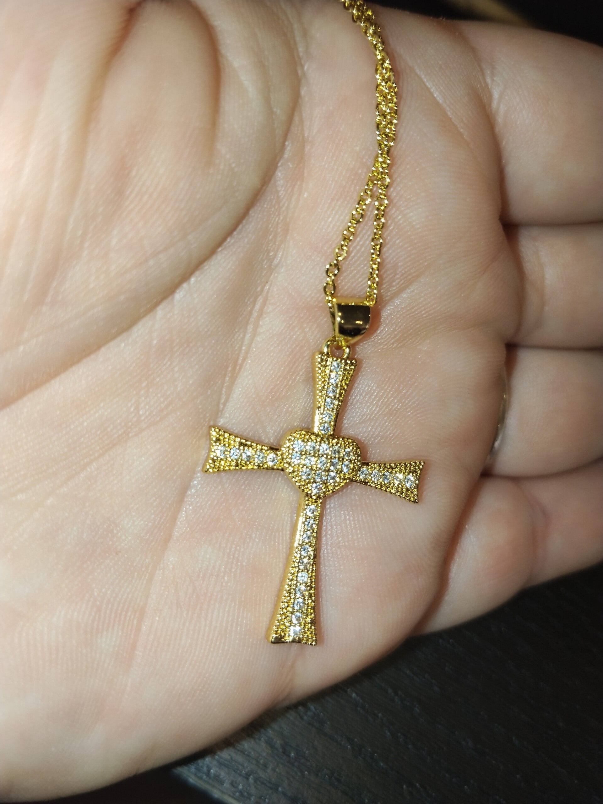Collier " Jésus t'aime"