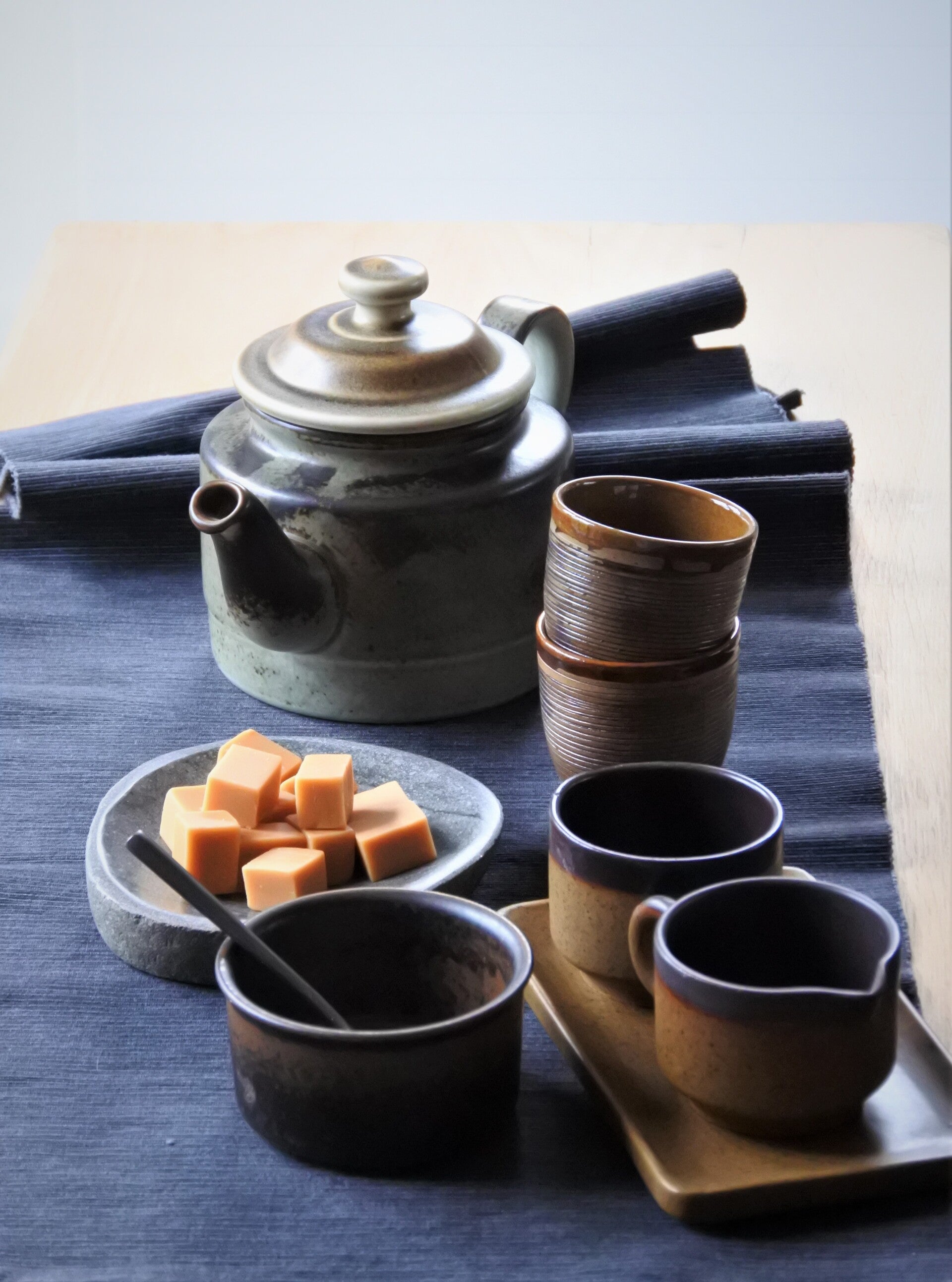 Vintage lava koffie-thee pot Porsgrund Norway, Eystein Sandnes design