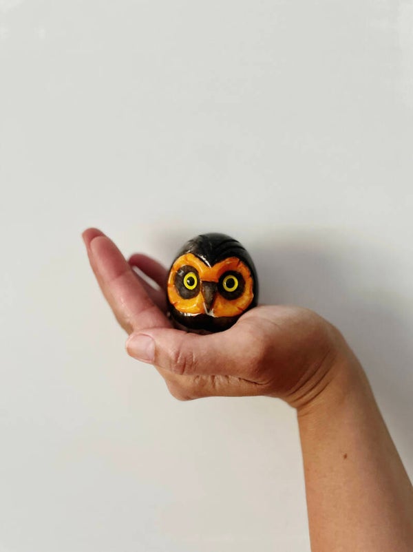 Vintage albasten beeldje/presse papier Italiaans uiltje