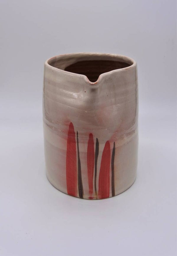 Vintage karaf cremekleurig met rode strepen