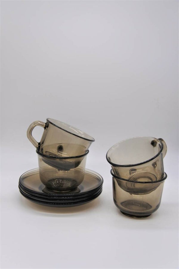 Vintage glazen kop en schotel set 4- delig Arcoroc