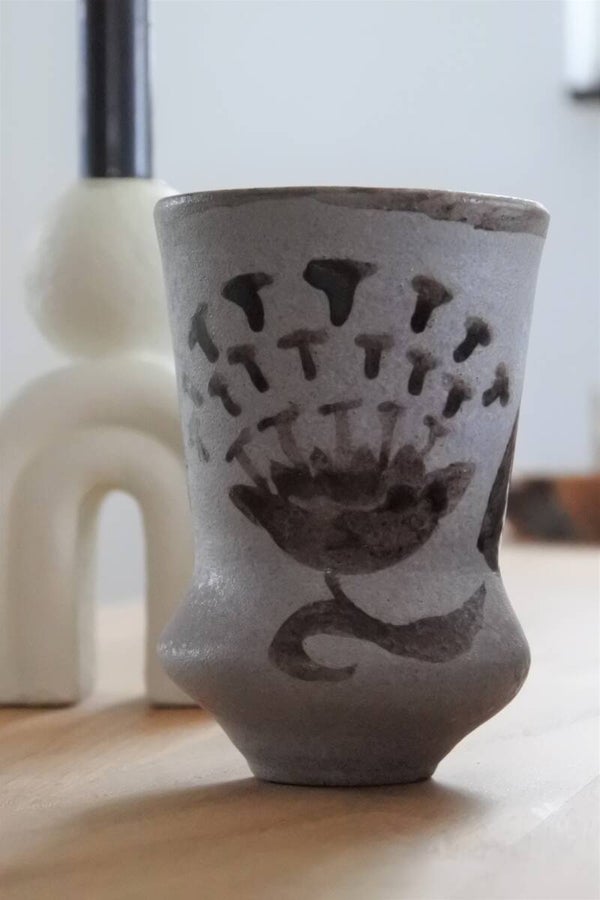 Vintage abstract hand beschilderd vaasje