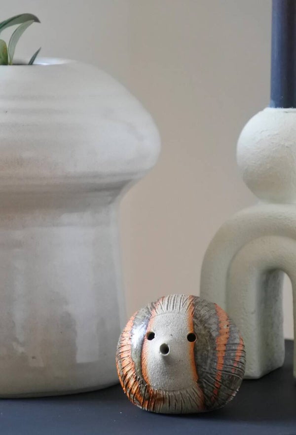 Vintage beeldje van steengoed egeltje