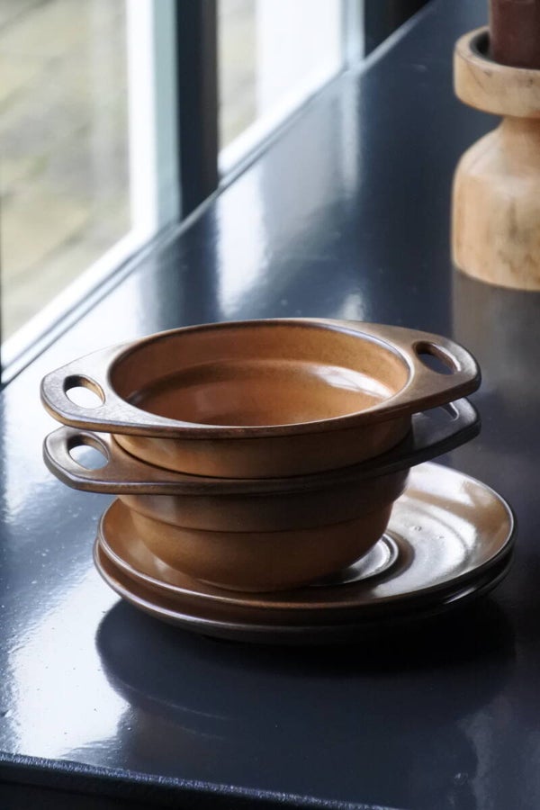 Vintage 2-delige soepkommen set met schotel