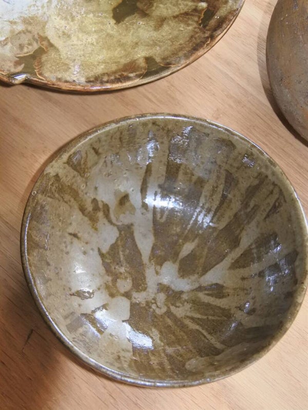 Vintage schaaltje in mosgroene kleur met schakeringen