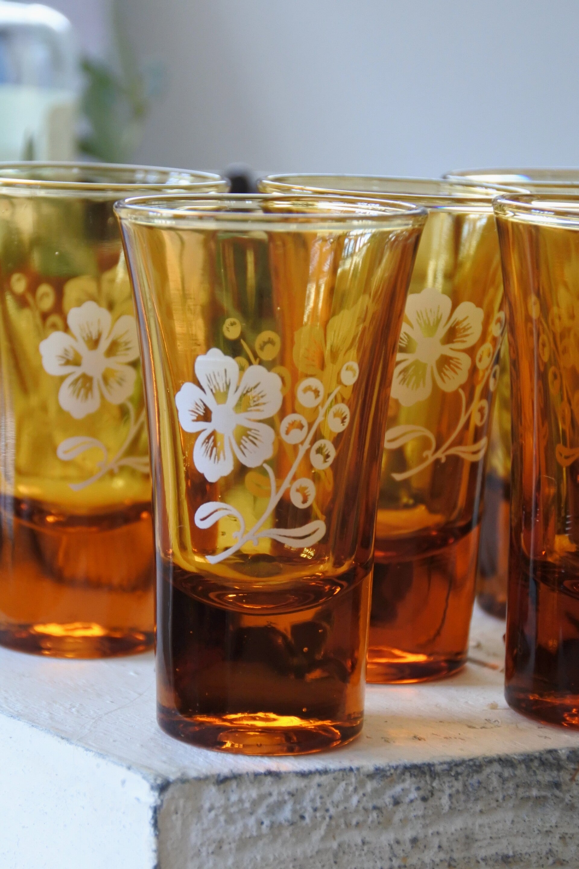 Vintage set van 6 borrelglaasjes to cute to be empty