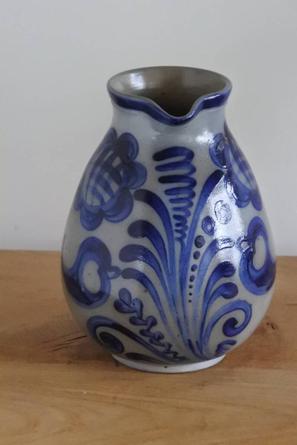 Vintage kruikvaas met prachtig design