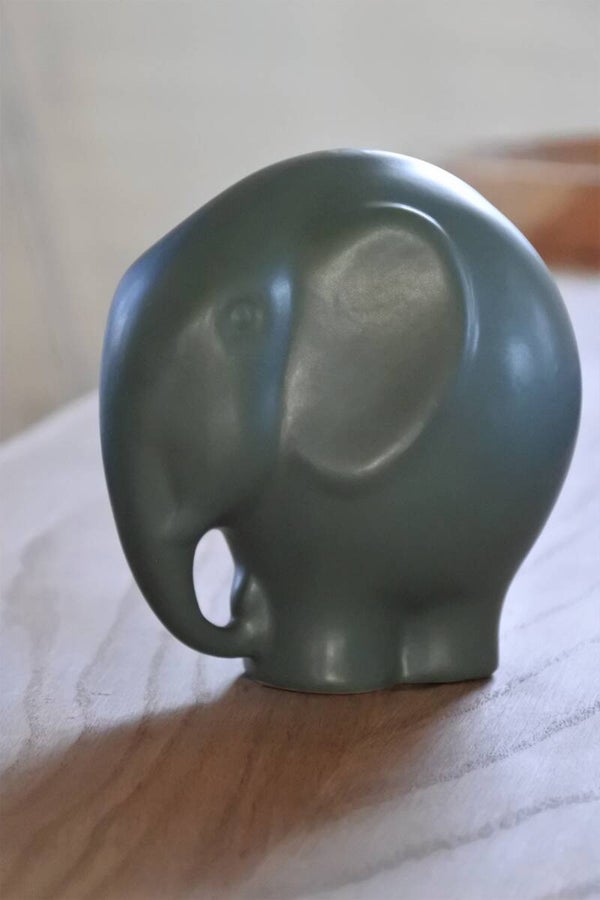 Vintage design modernist gestileerde keramiek Naaman Olifant