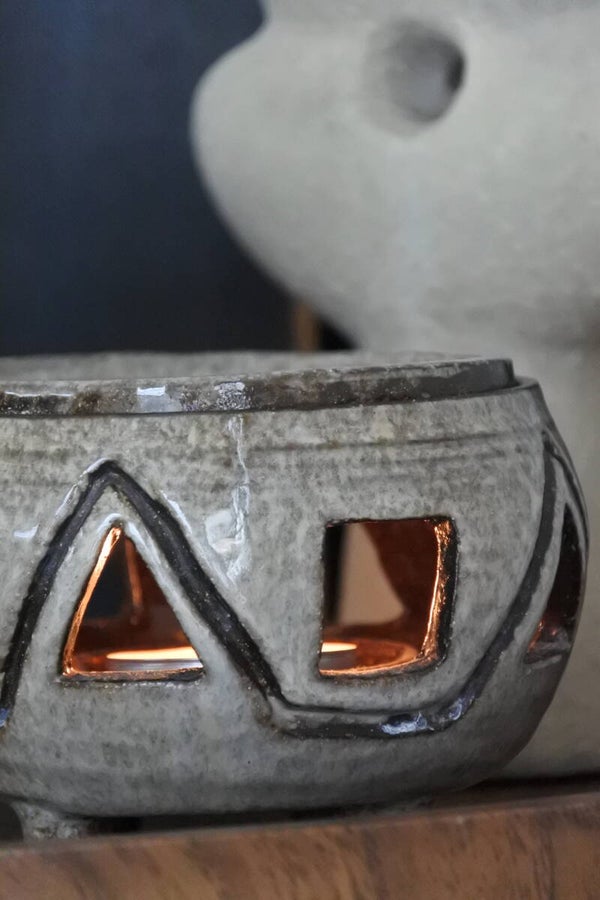 Vintage waxinelichthouder - warmhoudertje van aardewerk