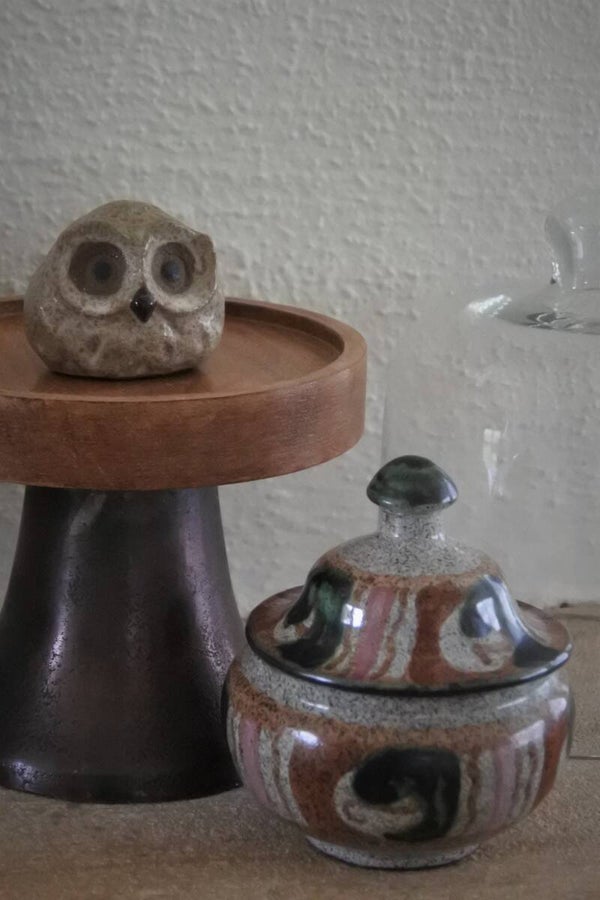 Vintage potje met prachtige kleuren