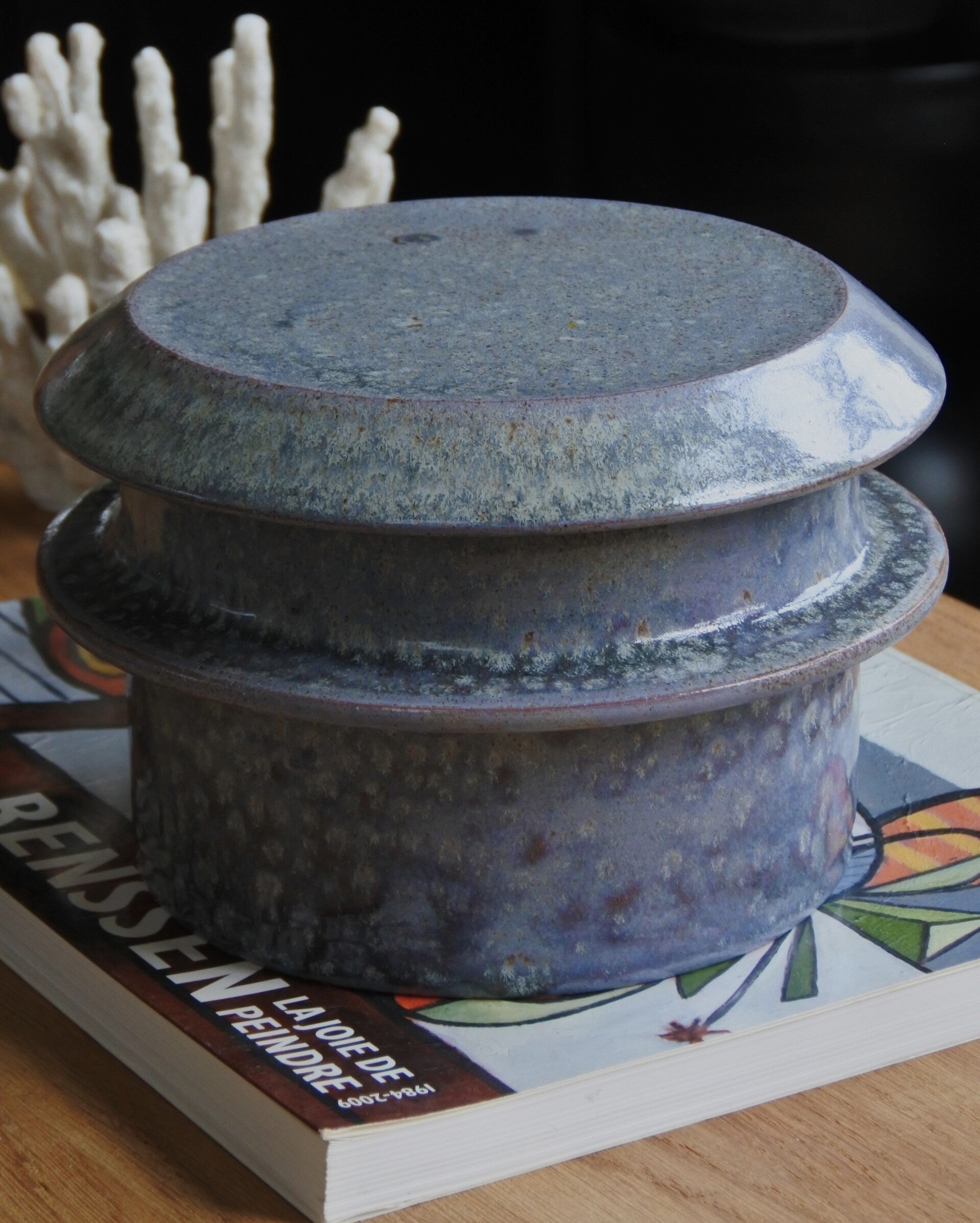 Vintage studio pottery dekselschaal van keramiek