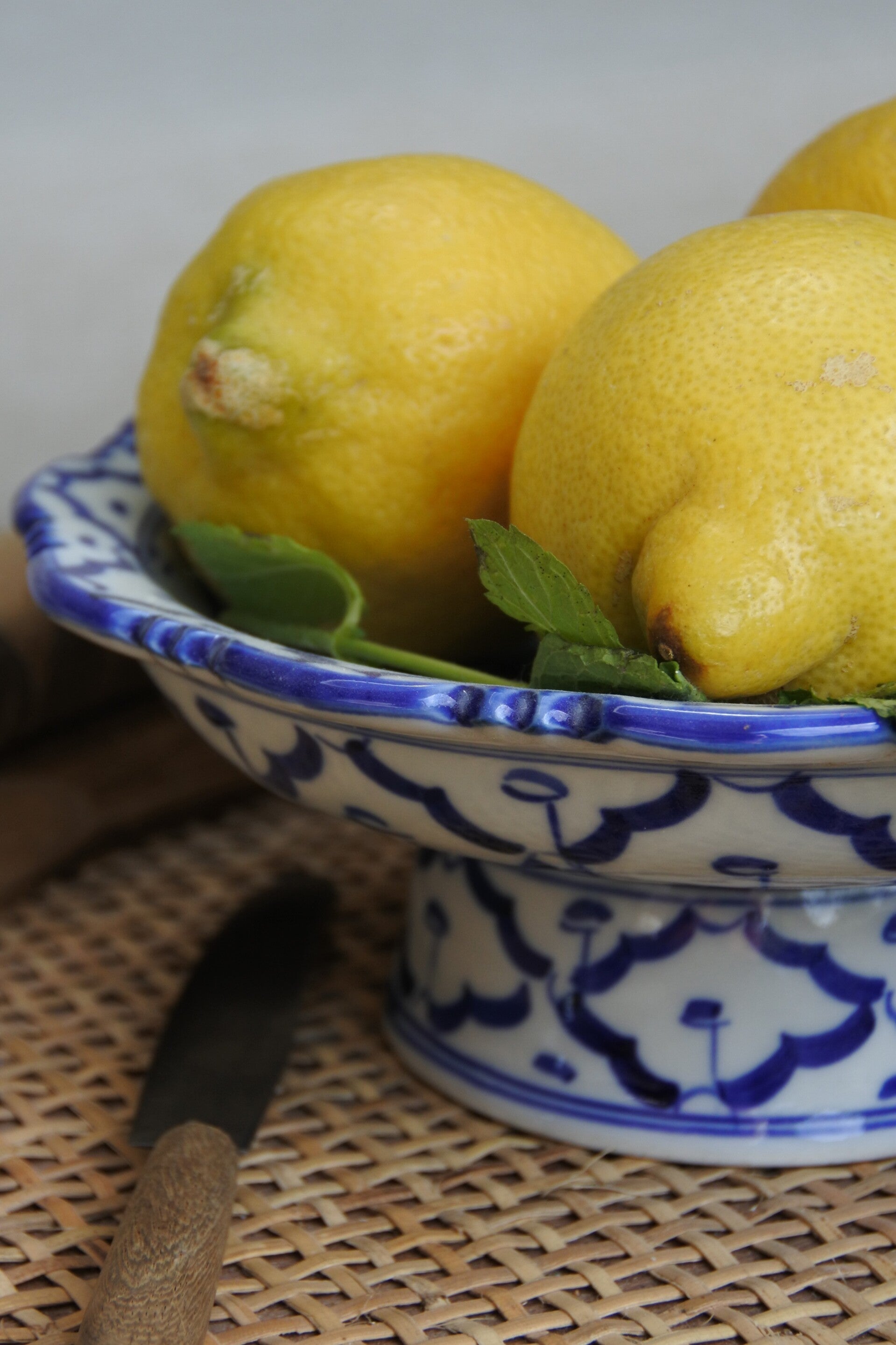 Vintage traditioneel Thais serveer plateau - snackschaal Benjarong