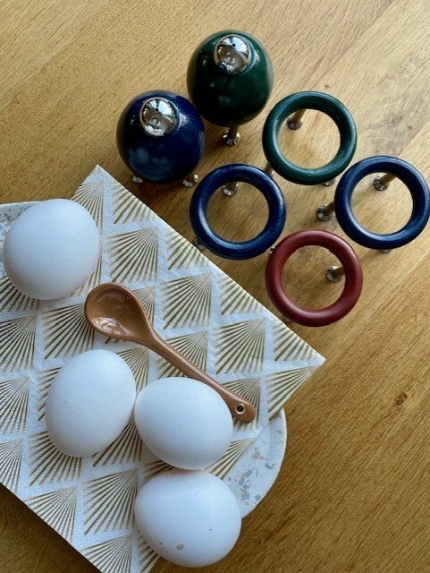 Vintage 6-delige space age eierdoppen & peper en zoutstel set