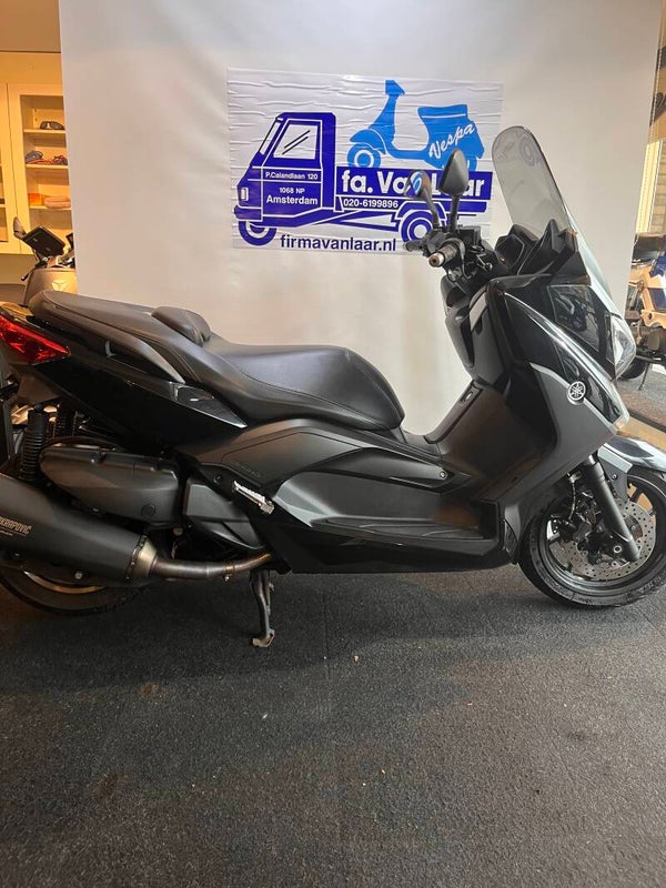 Yamaha Xmax 400