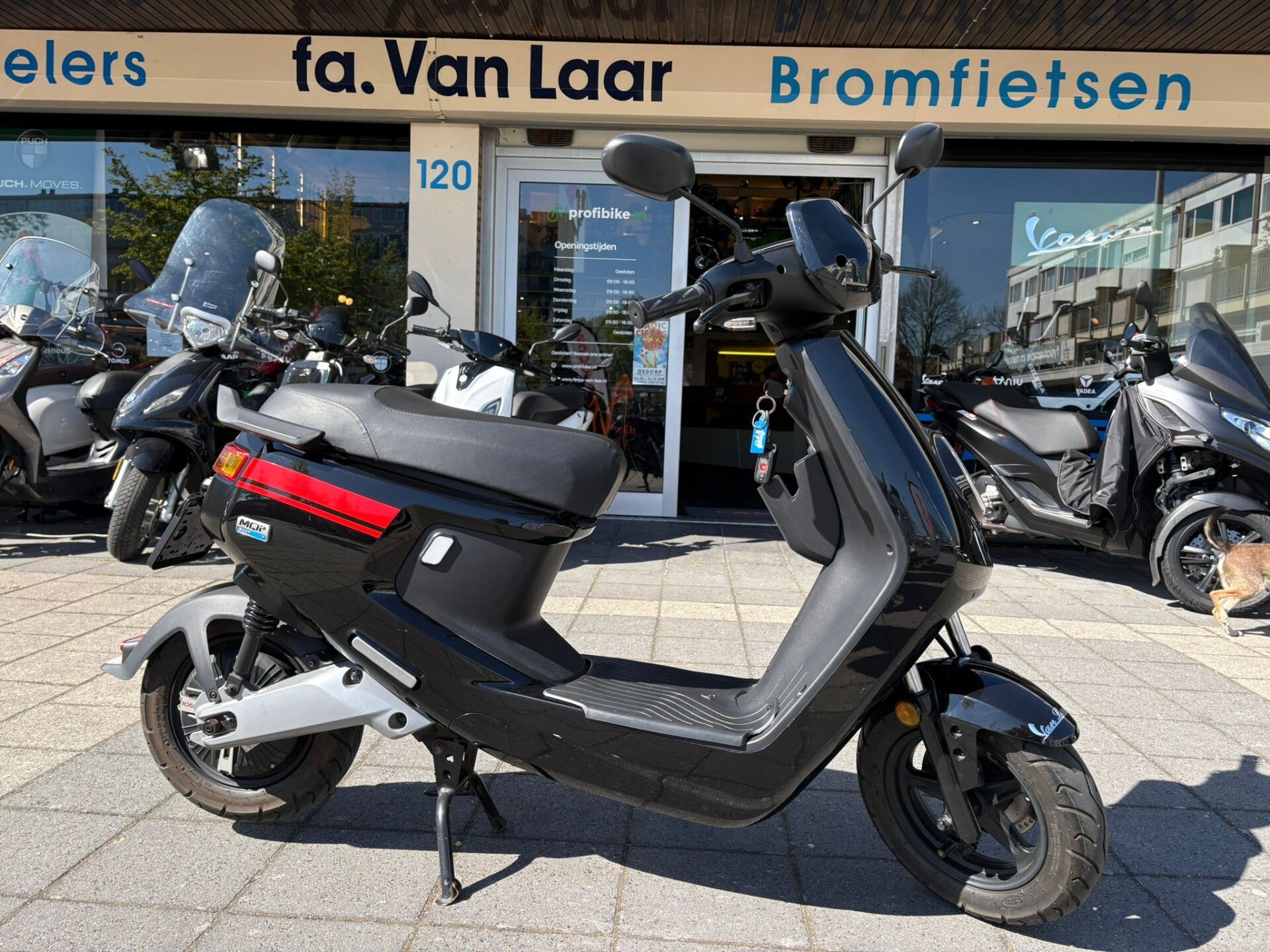 Niu M-serie Extended Range Bromfiets