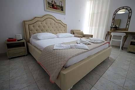 Double Room with Sofa 35