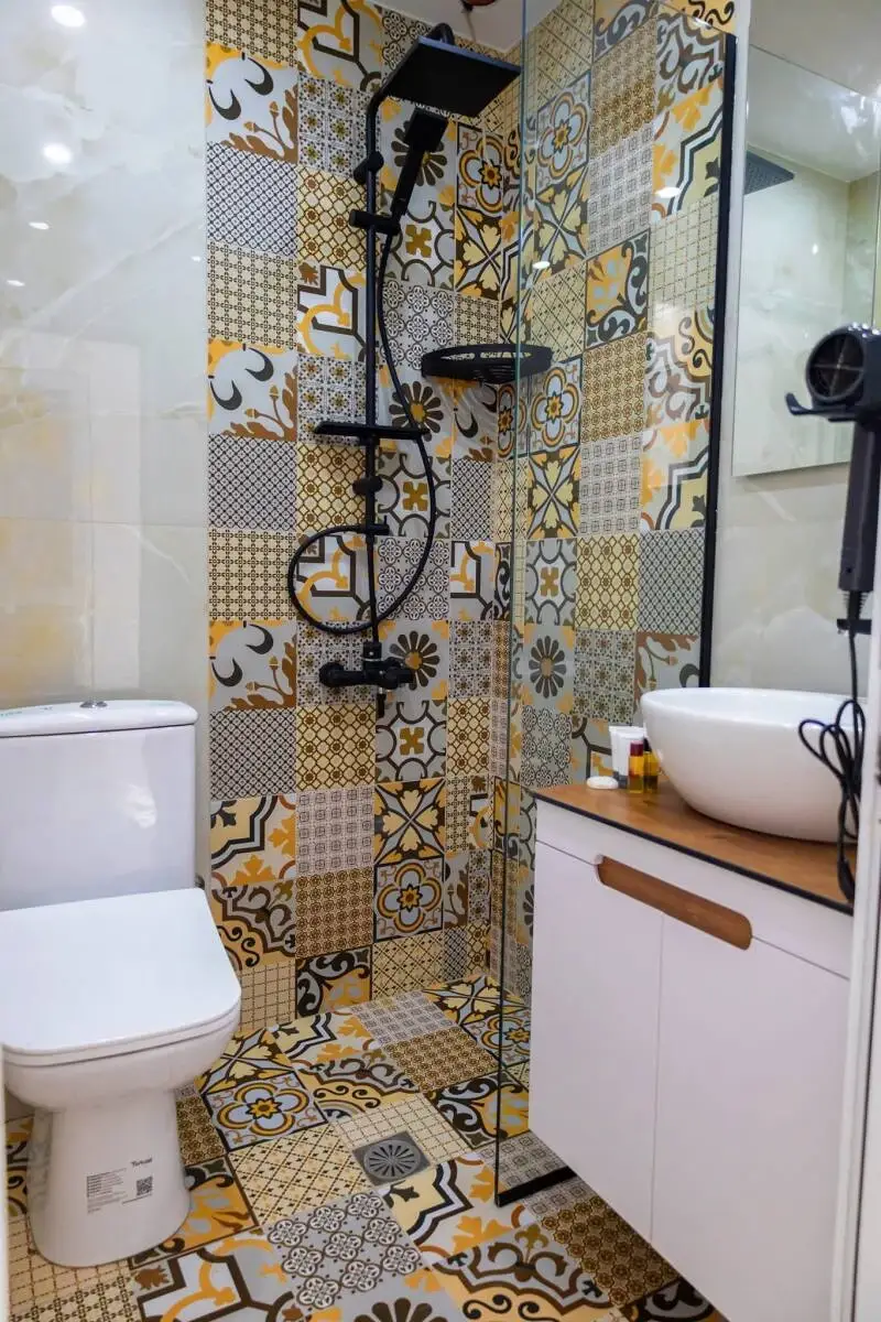 stef-stam-nerantzis-bathrooms-21-22-23-24-25-2-standard.webp