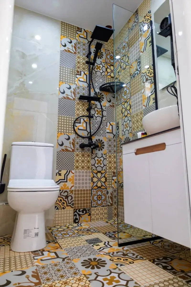 stef-stam-nerantzis-bathrooms-21-22-23-24-25-4-standard.webp