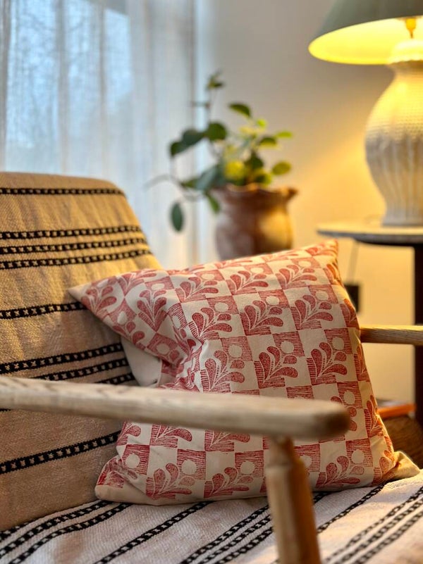 Hand printed oxeye daisy checkerboard cushion