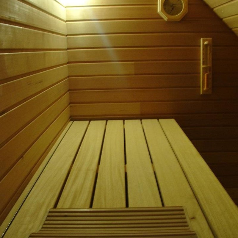 DECA Interieur;Badkamer; wasplaats; op hoogte; wasmachine; droogkast; waskot; wasberging; WC; toilet; hangtoilet; sauna; wellness; wasplaats; badmeubel; badkamermeubel; lavabo; West Vlaanderen; Lichtervelde; regio; Torhout; Roeselare; Sauna en wellness