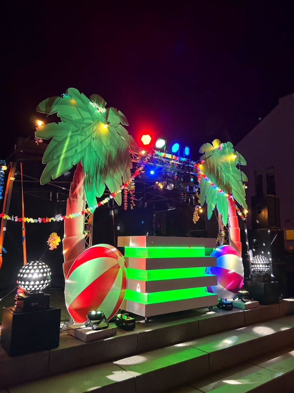 Tropical zomer dj show huren