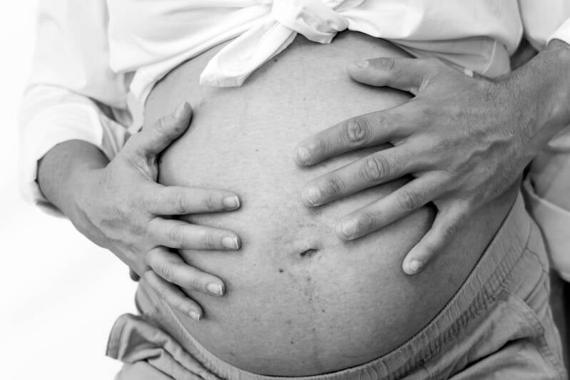pregnancy-shoot-photographer-gerlanda-brandingshoot-malaga-alhaurin-de-la-torre-studio-6617-2-standard.jpg