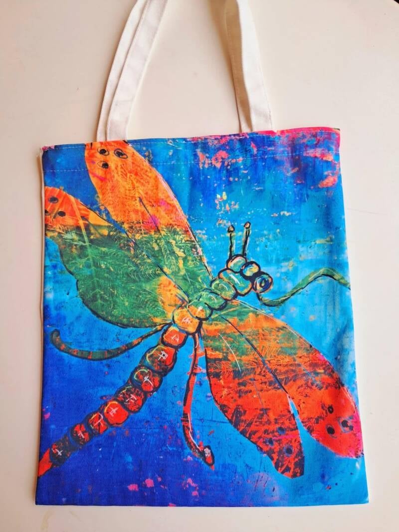 Take my original artwork out of the gallery and into your daily routine. This canvas tote bag features a high-definition reproduction of my vibrant painting  Price at  15€