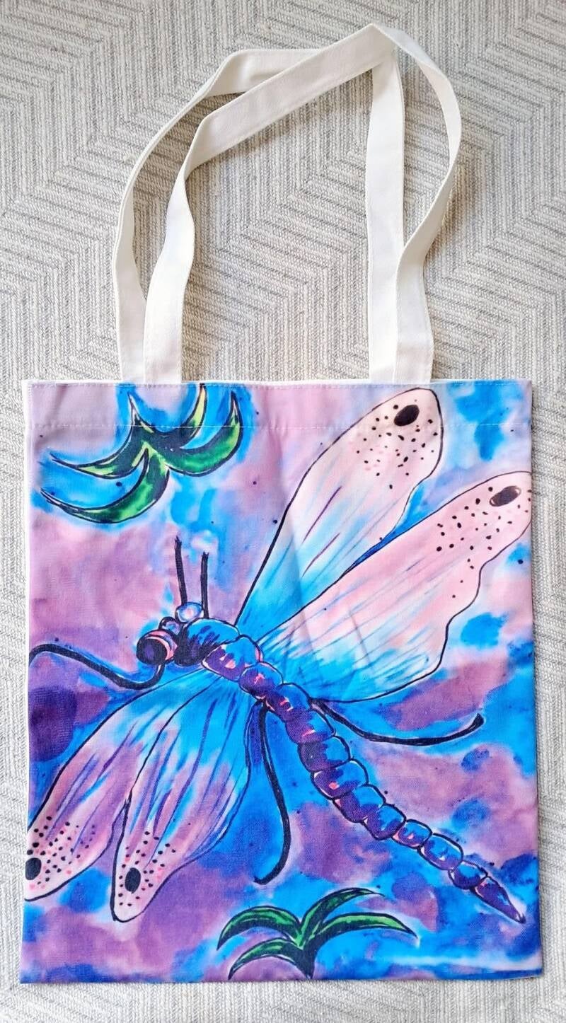 Take my original artwork out of the gallery and into your daily routine. This canvas tote bag features a high-definition reproduction of my vibrant painting  Price at  15€
