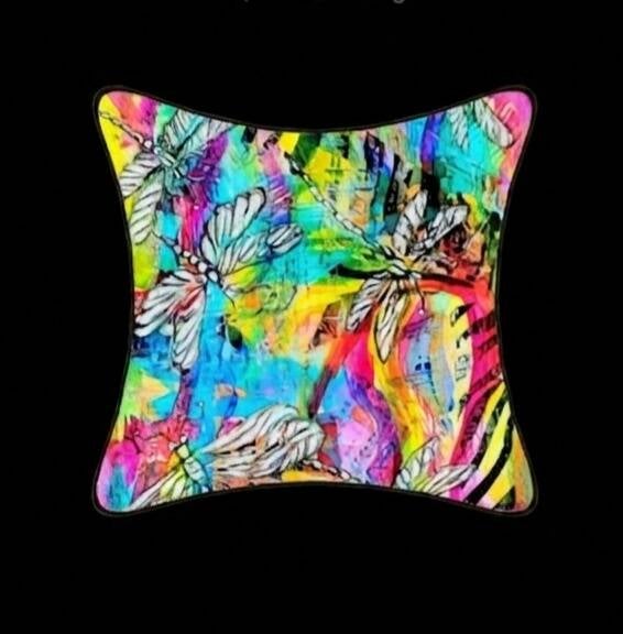 Nature-Inspired Cushion Cover  Add a vibrant pop of colour to your home with this ultra-soft, plush 45x45cm cushion cover featuring original artwork and a hidden zipper (insert not included). Price 20€