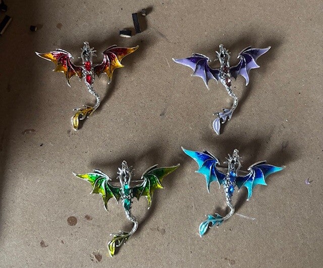 Dragon pin