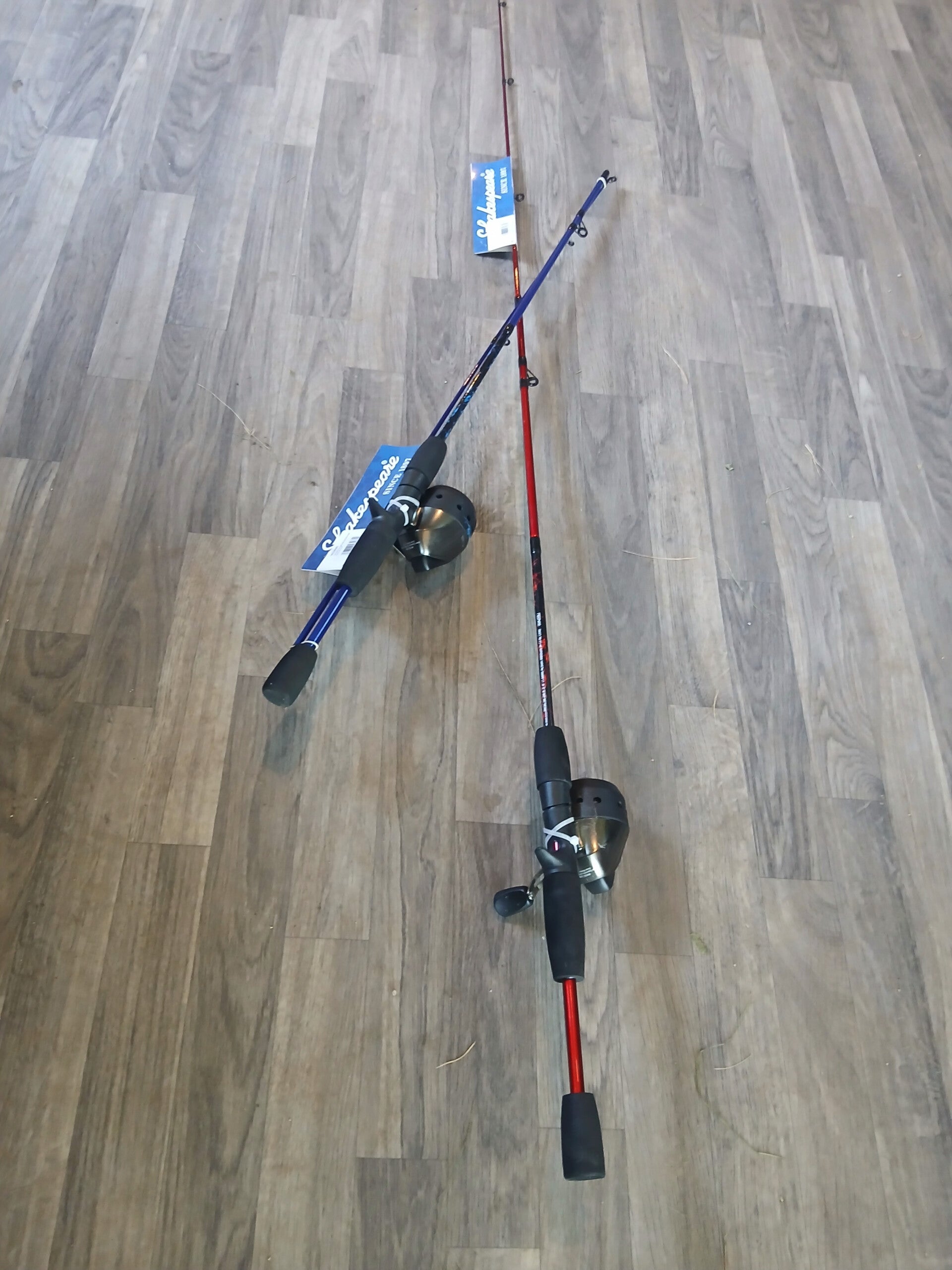 Shakespeare 2 Piece Fishing Pole Medium Line Weight 6-12 LBS