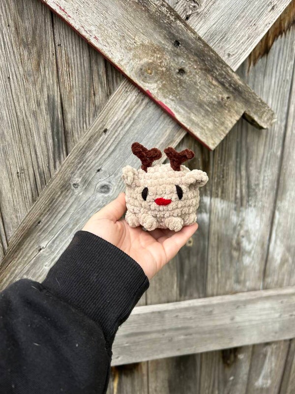 Raindeer plushie