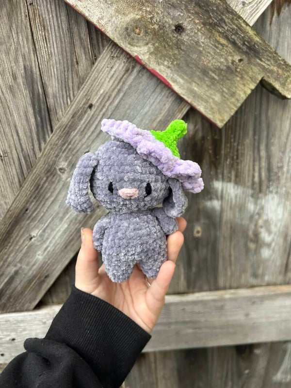Bunny in flower hat