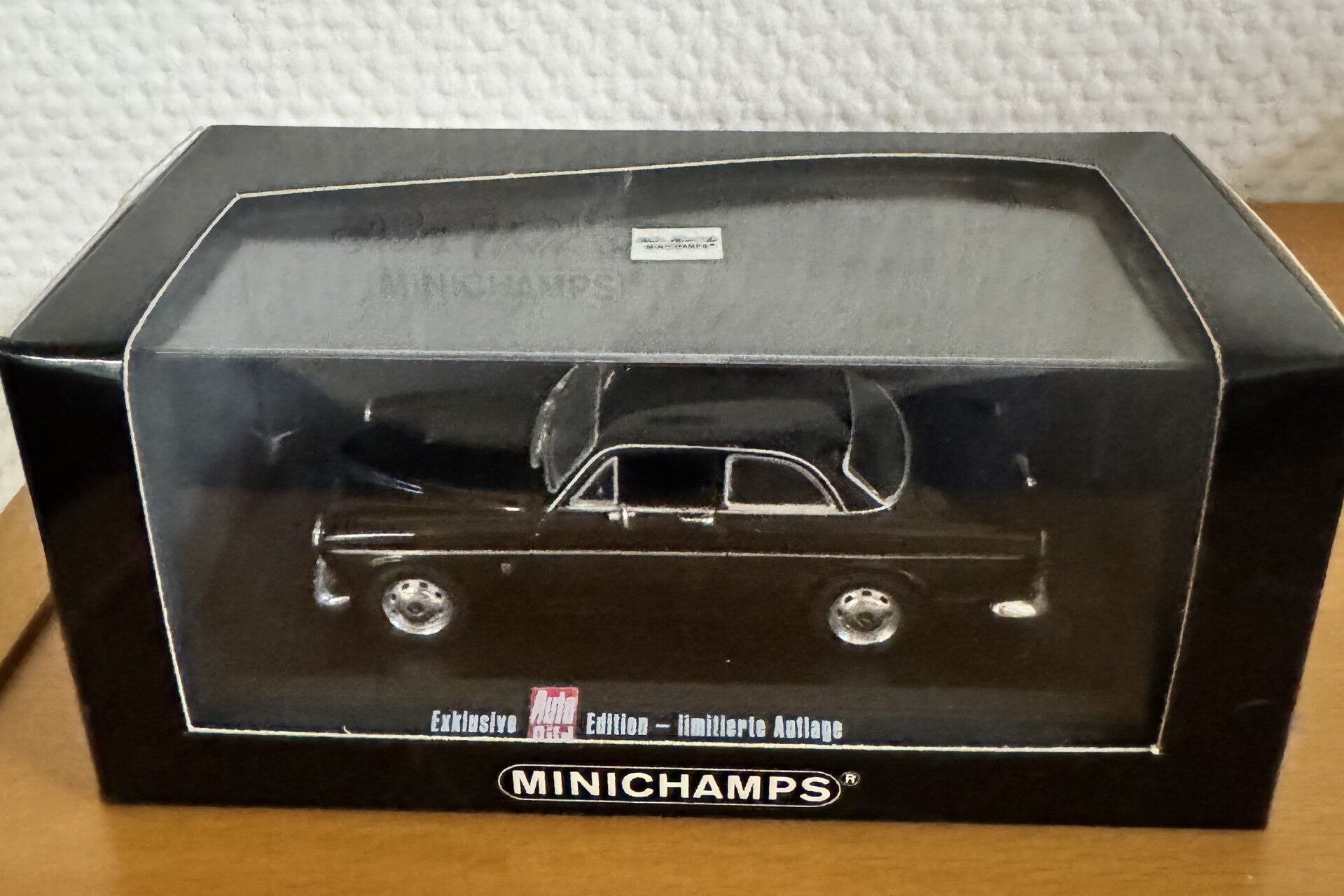 Minichamps Modell Volvo 121