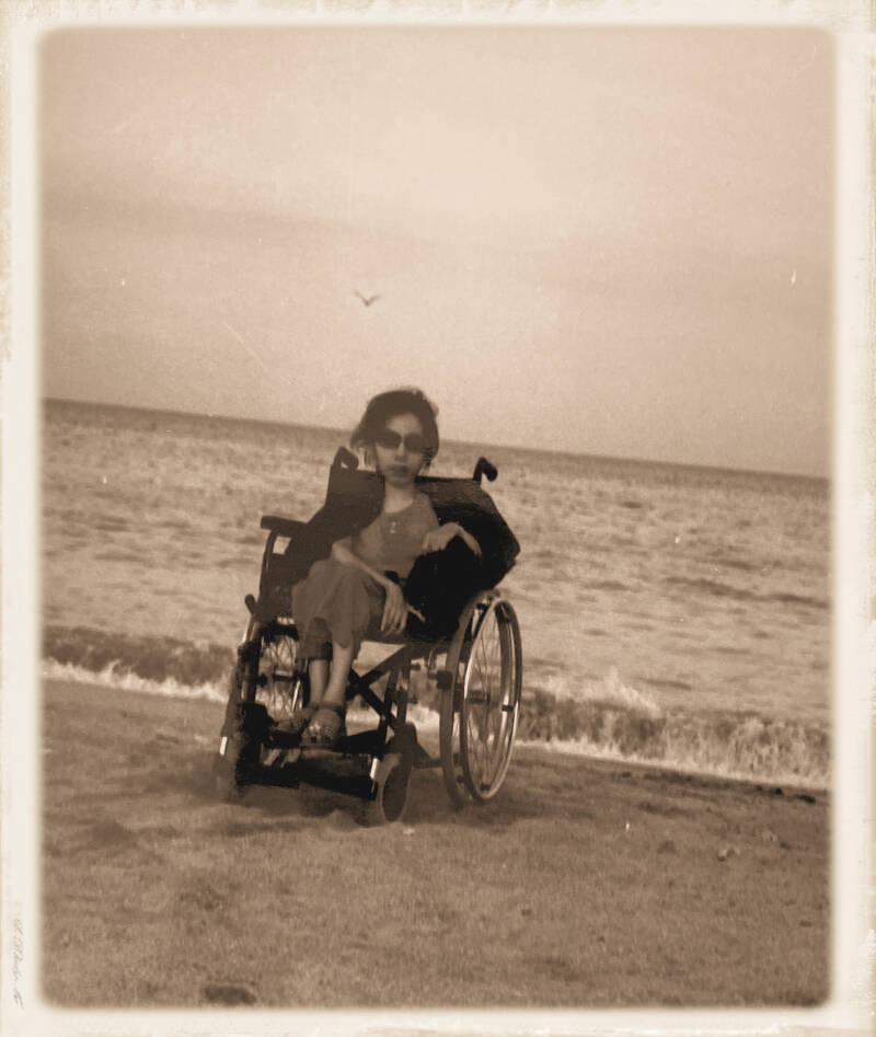 The sea, seagulls and love  