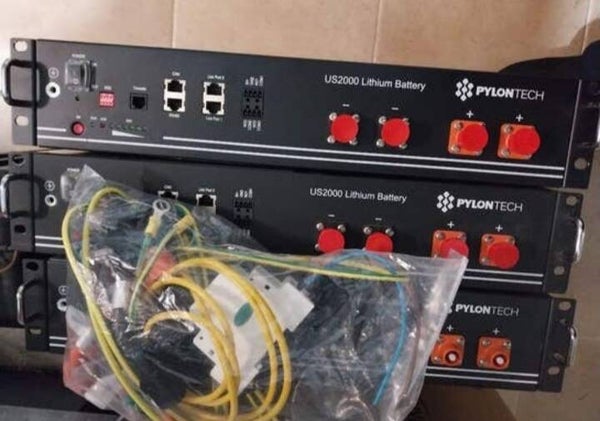 Batería de litio Pylontech US2000