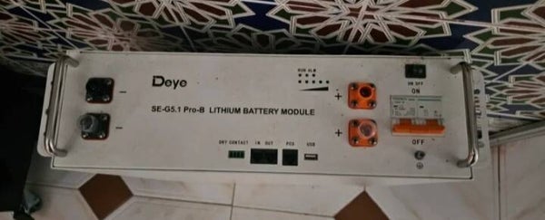 Batería de litio de alta gama Deye (Modelo SE-G5.1 Pro-B) de 5.1 kWh