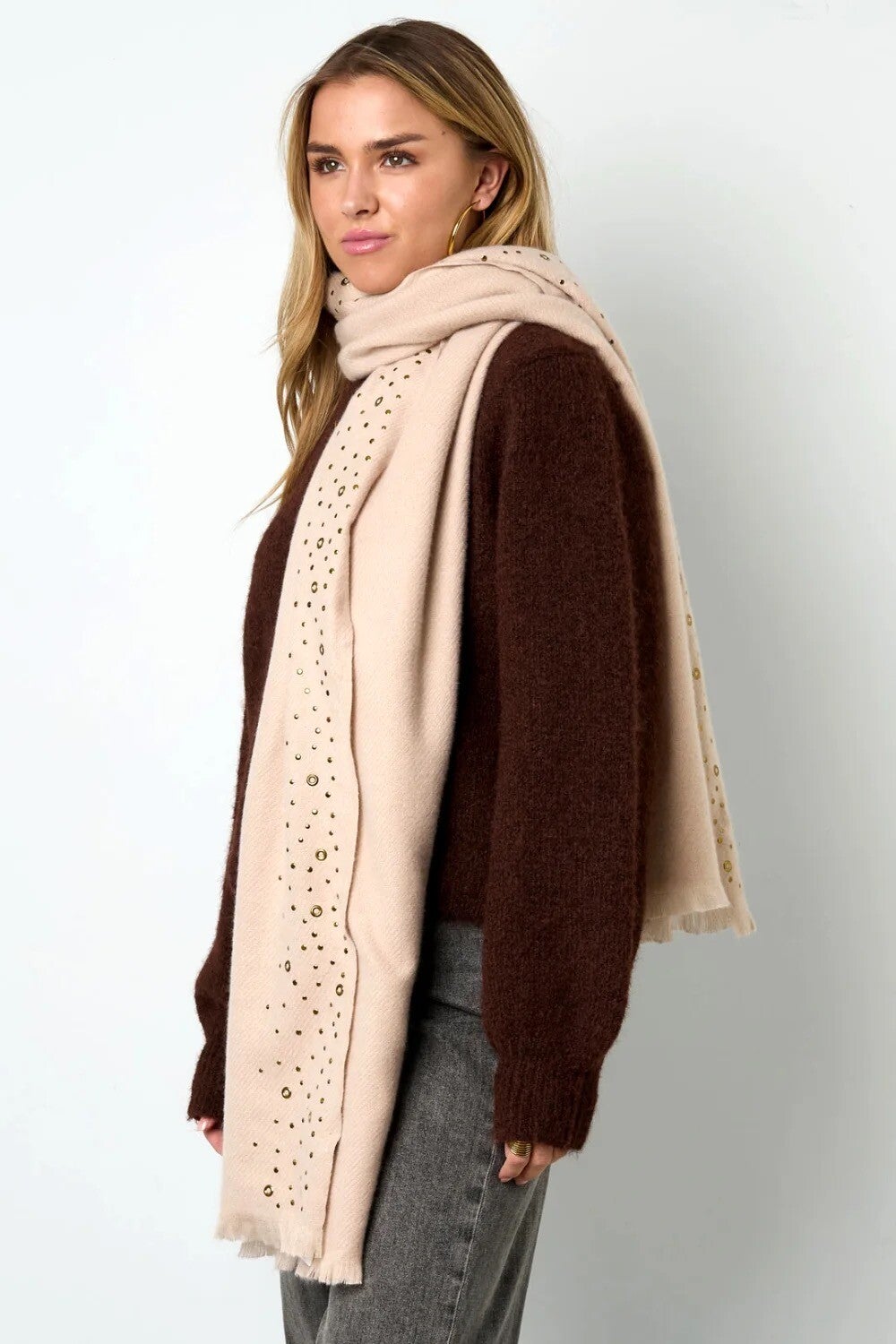 Wintersjaal met steentjes Beige