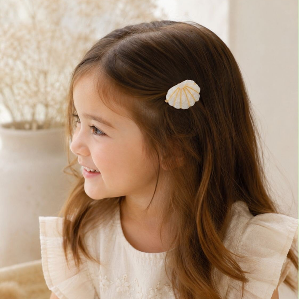 Liet & Joliet Schelp Haarclip – Wit & Goud