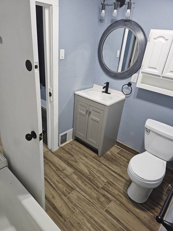 2 bathrooms