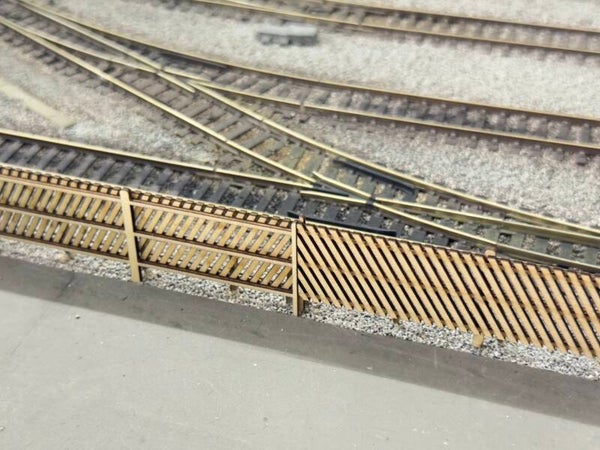 OO Modern Diagonal Fence.