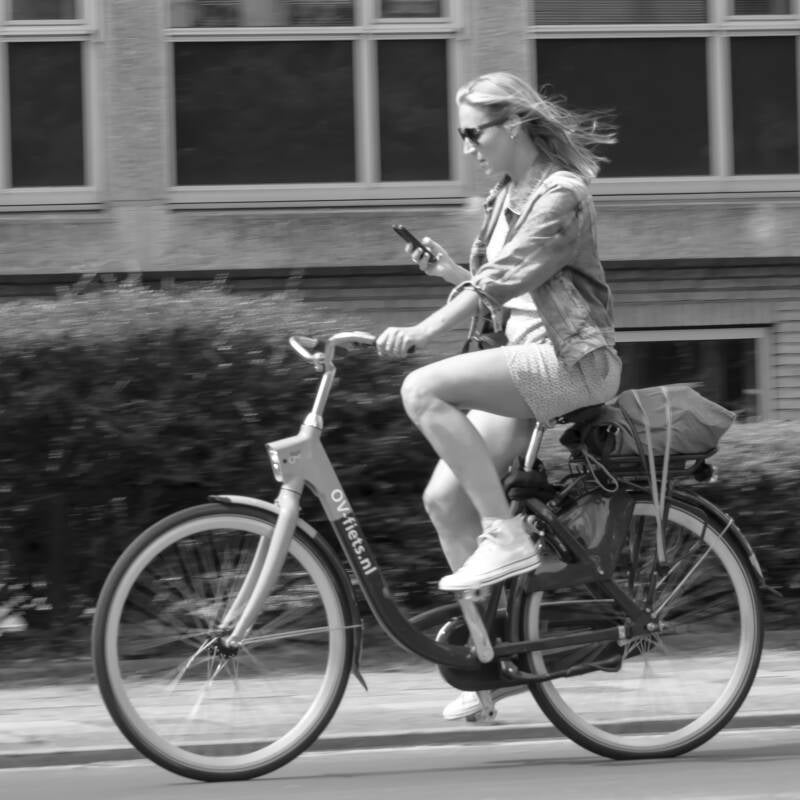 streetphotography; The Hague; girl; Bike