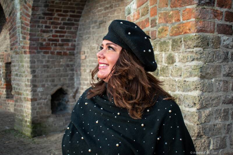 Model; Samantha; Leiden