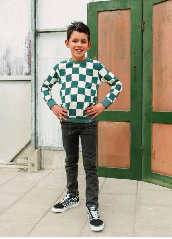 B.Nosy Trui Ravi Green White