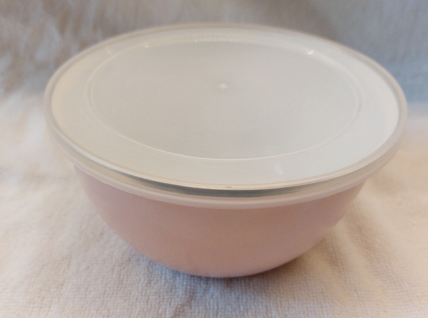 Emaille schaaltje met afsluitdeksel roze