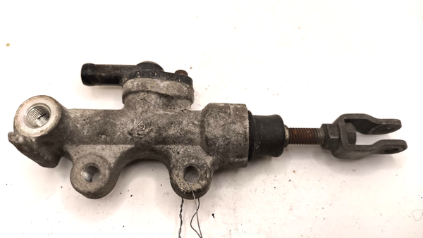 Maitre cylindre de frein arriere Suzuki GSF 600 BANDIT 2000 à 2004