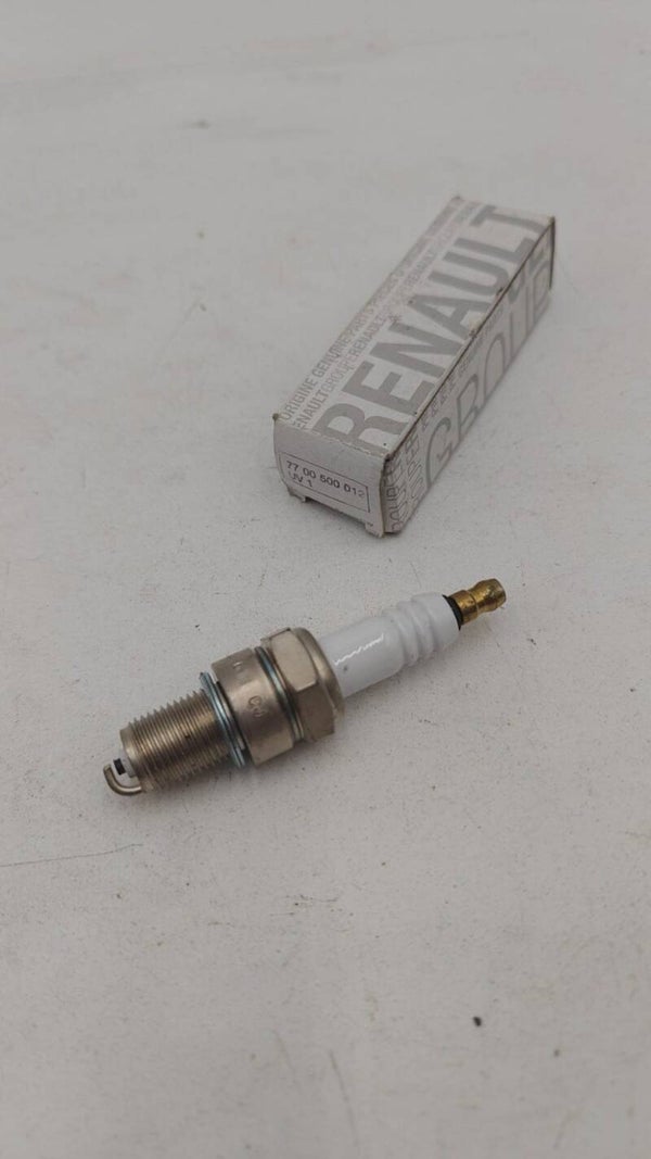 Bougie d'allumage RENAULT R5 R11 R12 R19 Twingo Clio Super 5 - OEM: 7700500012